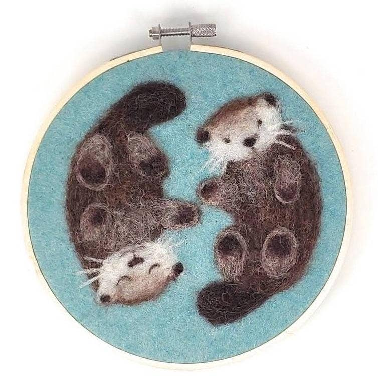 Otters in a Hoop Needle Felt Kit – Brainstorm Art Supply