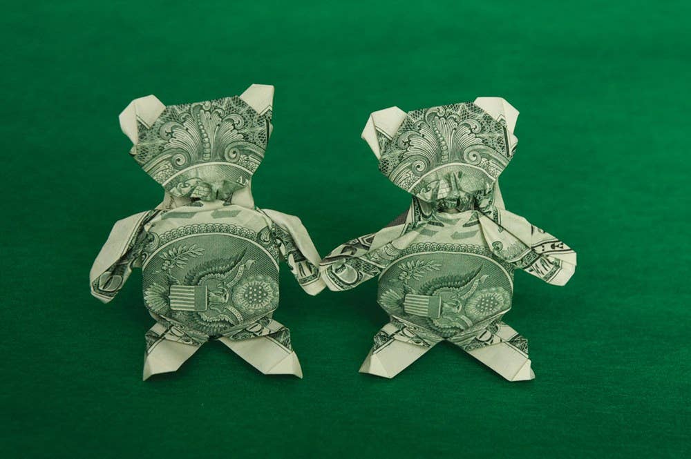 
                      
                        Dollar Origami: Convert Ordinary Cash into Extraordinary Art
                      
                    