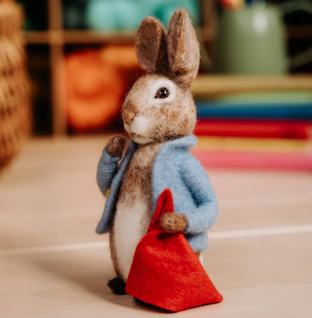 Beatrix Potter - Peter Rabbit and his Pocket Handkerchief