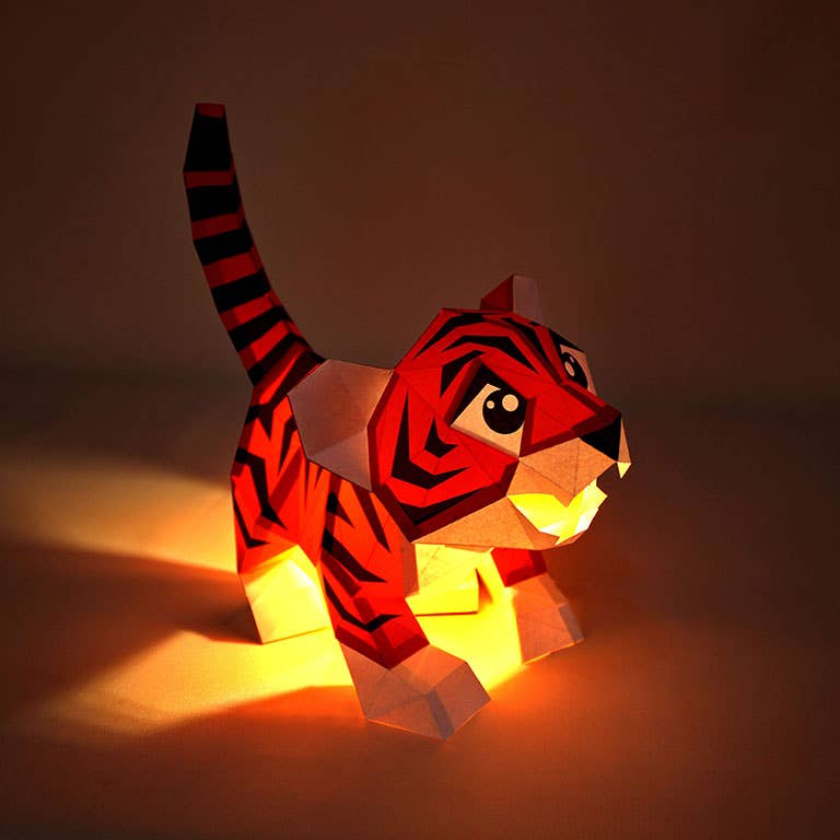 PAPERCRAFT WORLD - Baby Tiger Dual-Use Origami Model, Animal Lamp