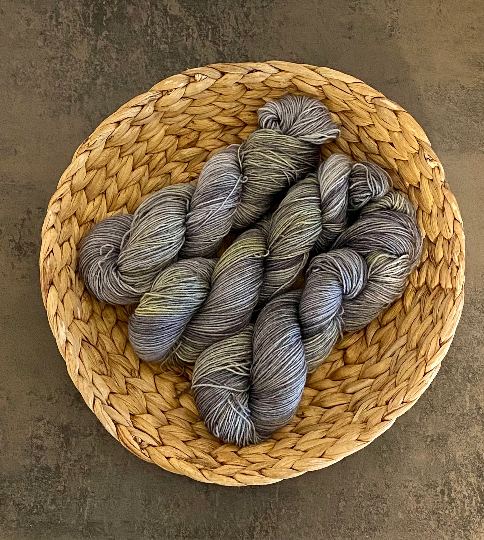 Silberray, hand-dyed wool  bamboo, Silberstrahl, Handgefärbte Wolle