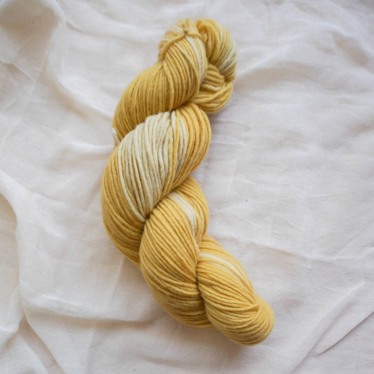 Maki Yarn, 100% wool hand-dyed with botanicals